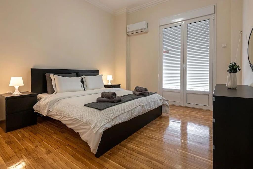Kerameikos 2 Bedroom Apartment Атина Екстериор снимка